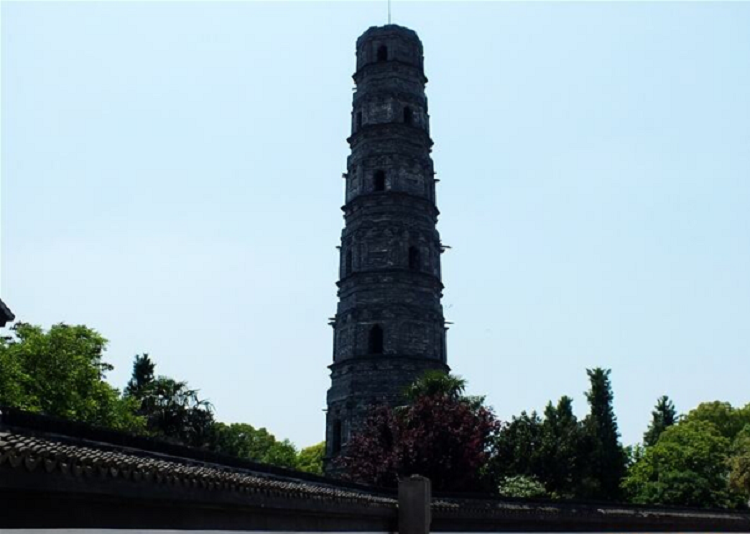 福泉山遺址對古建筑進(jìn)行實(shí)時(shí)監(jiān)控 